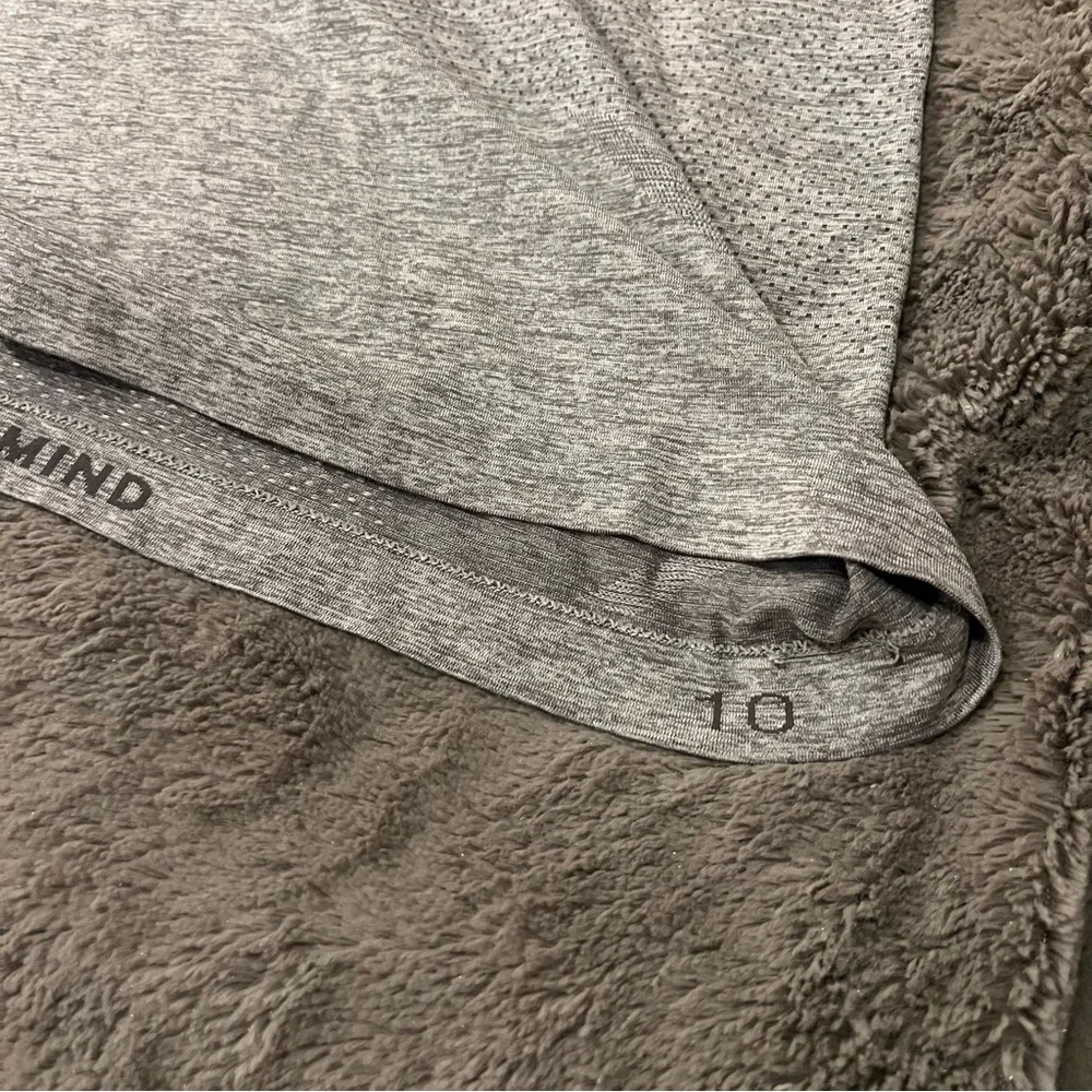 Lululemon Swiftly Tech Racerback 2.0 Race Length